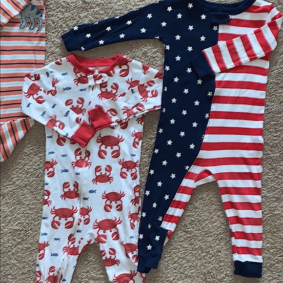 Carter’s PJ 18 month bundle - Picture 2 of 4